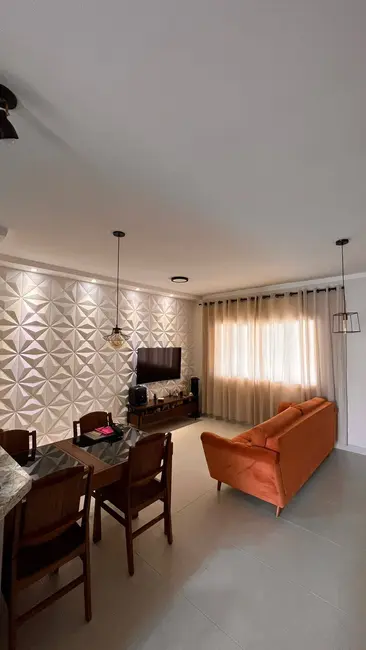 Foto 6 de Casa com 2 quartos à venda, 250m2 em Vila dos Comerciários 2, Taubate - SP