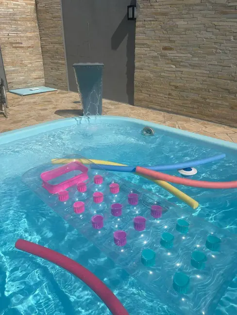 Foto 5 de Sobrado com 3 quartos à venda, 180m2 em Jardim Hípica Pinheiro, Taubate - SP