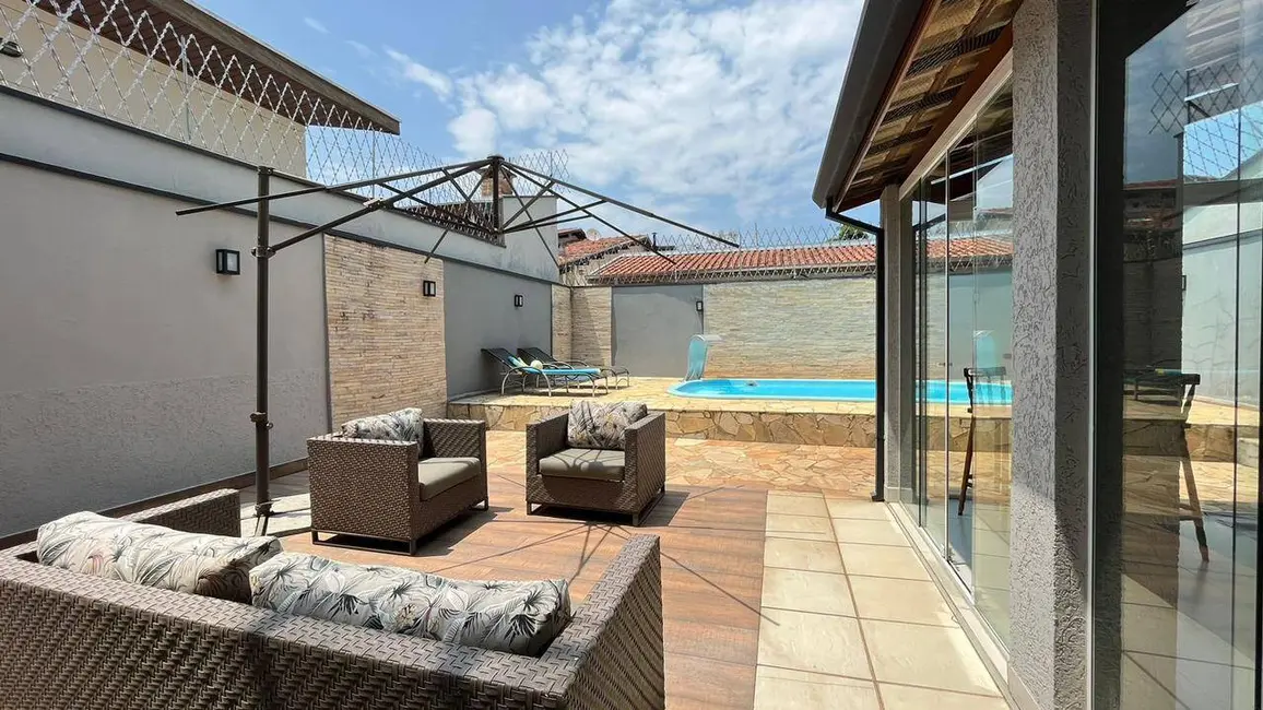 Foto 6 de Sobrado com 3 quartos à venda, 180m2 em Jardim Hípica Pinheiro, Taubate - SP