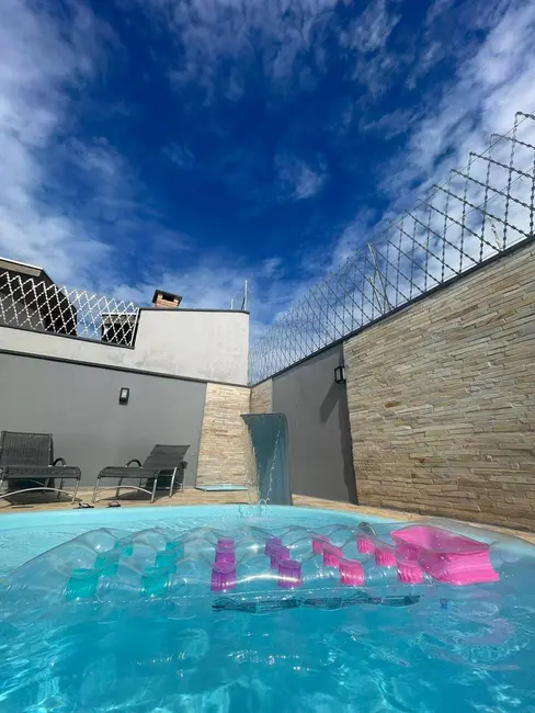 Foto 8 de Sobrado com 3 quartos à venda, 180m2 em Jardim Hípica Pinheiro, Taubate - SP