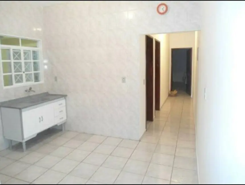 Foto 8 de Casa com 2 quartos para alugar, 95m2 em Esplanada Independência, Taubate - SP