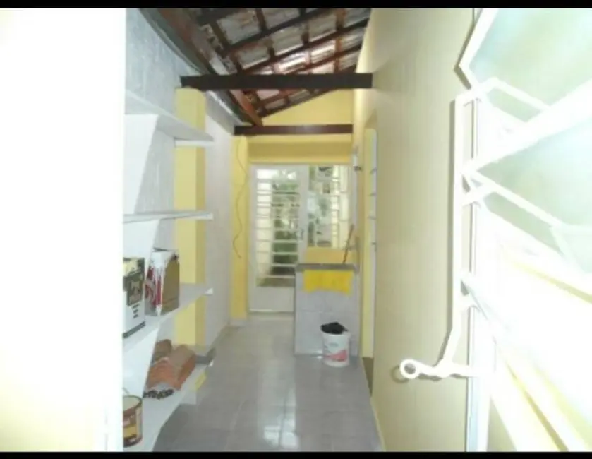 Foto 3 de Casa com 2 quartos para alugar, 95m2 em Esplanada Independência, Taubate - SP