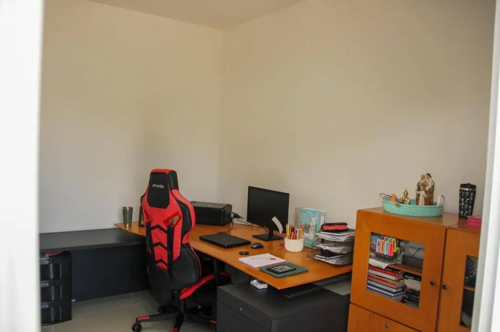 Foto 9 de Casa de Condomínio com 2 quartos à venda, 71m2 em Granjas Panorama, Taubate - SP