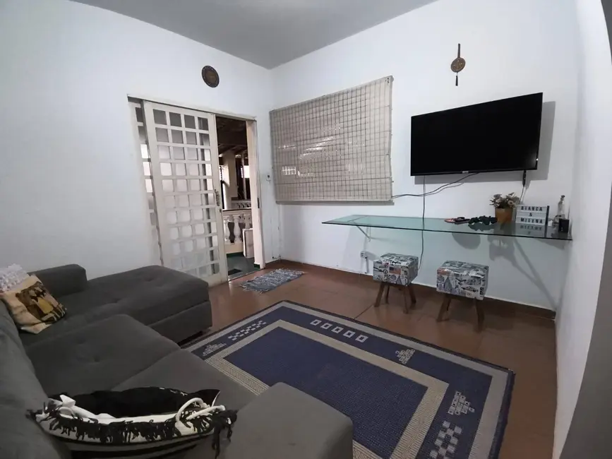 Casa com 4 quartos para alugar, 200m2 em Jardim Bela Vista, Taubate - SP - imagem 7 Foto 7 de Casa com 4 quartos para alugar, 200m2 em Jardim Bela Vista, Taubate - SP