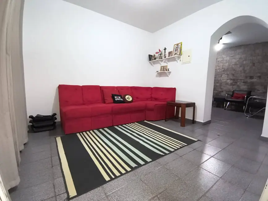 Casa com 4 quartos para alugar, 200m2 em Jardim Bela Vista, Taubate - SP - imagem 6 Foto 6 de Casa com 4 quartos para alugar, 200m2 em Jardim Bela Vista, Taubate - SP