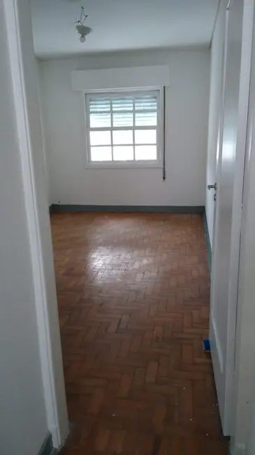 Foto 2 de Casa com 3 quartos para alugar, 248m2 em Vila Bertioga, São Paulo - SP