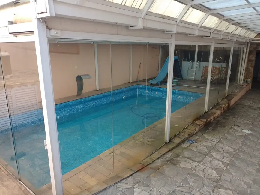 Foto 2 de Casa com 4 quartos para alugar, 450m2 em Jardim Las Vegas, Santo Andre - SP