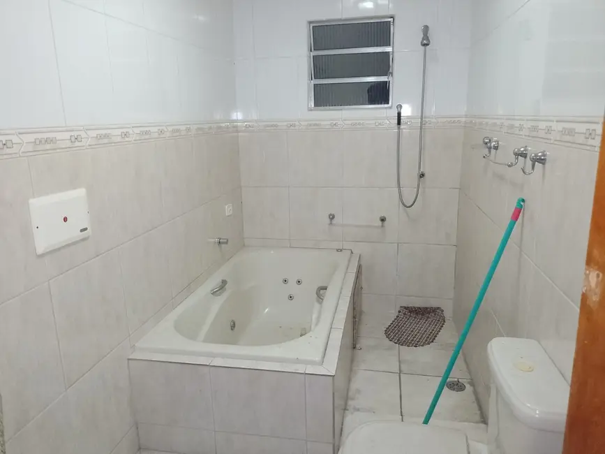 Foto 8 de Casa com 4 quartos para alugar, 450m2 em Jardim Las Vegas, Santo Andre - SP