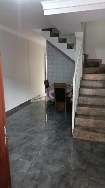 Casa de Condomínio com 2 quartos à venda, 70m2 em Jardim Santo André, Santo Andre - SP - imagem 4 Foto 4 de Casa de Condomínio com 2 quartos à venda, 70m2 em Jardim Santo André, Santo Andre - SP