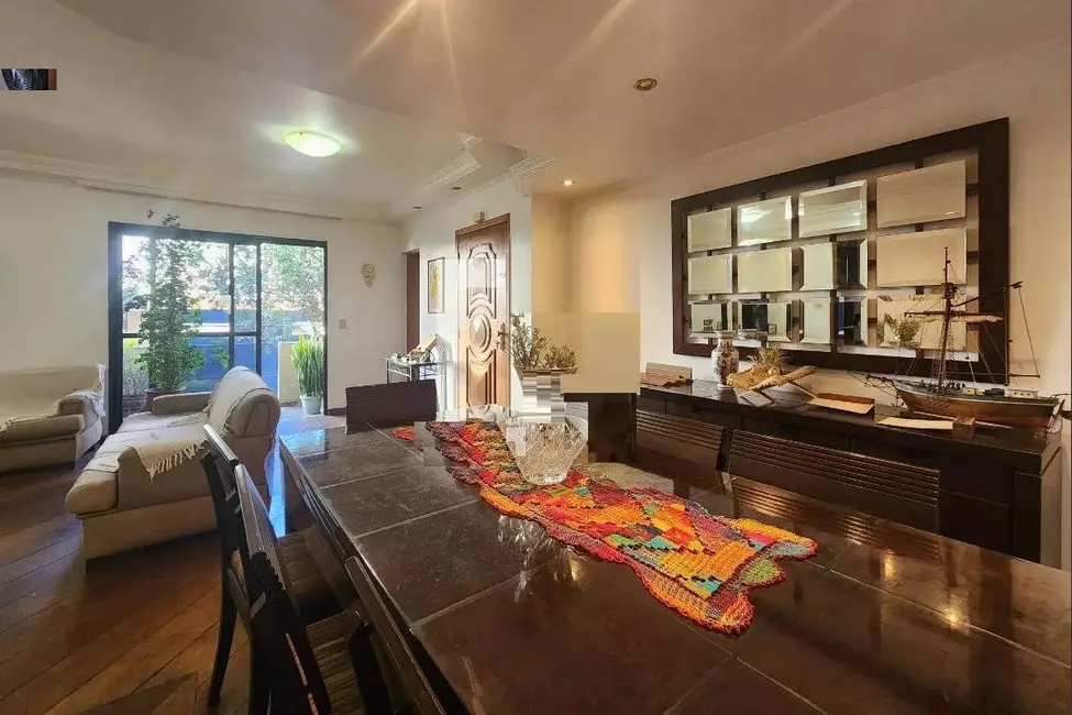 Apartamento com 3 quartos à venda, 156m2 em Santo Antônio, Sao Caetano Do Sul - SP - imagem 8 Foto 8 de Apartamento com 3 quartos à venda, 156m2 em Santo Antônio, Sao Caetano Do Sul - SP