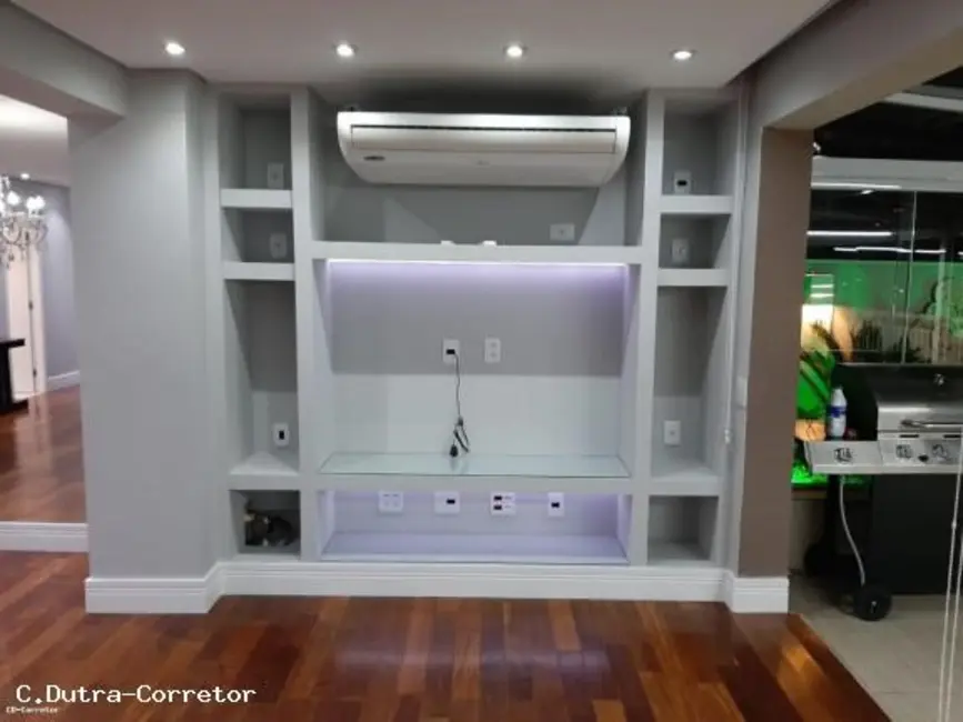 Foto 3 de Apartamento com 3 quartos à venda, 190m2 em Vila Firmiano Pinto, São Paulo - SP