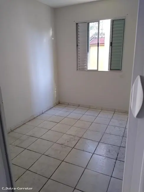 Apartamento com 2 quartos à venda, 52m2 em Jardim Santo André, Santo Andre - SP - imagem 4 Foto 4 de Apartamento com 2 quartos à venda, 52m2 em Jardim Santo André, Santo Andre - SP