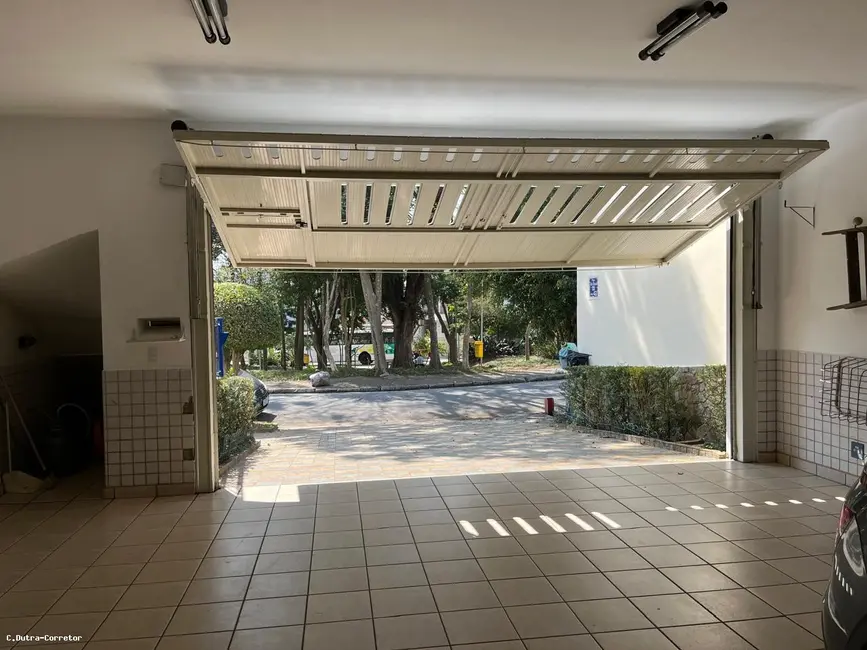 Foto 2 de Casa com 3 quartos à venda, 330m2 em Vila Alice, Santo Andre - SP