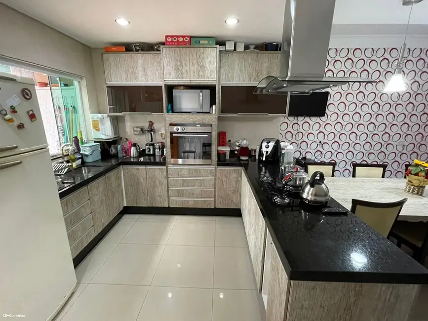 Casa de Condomínio com 3 quartos à venda, 250m2 em Vila Assunção, Santo Andre - SP - imagem 3 Foto 3 de Casa de Condomínio com 3 quartos à venda, 250m2 em Vila Assunção, Santo Andre - SP