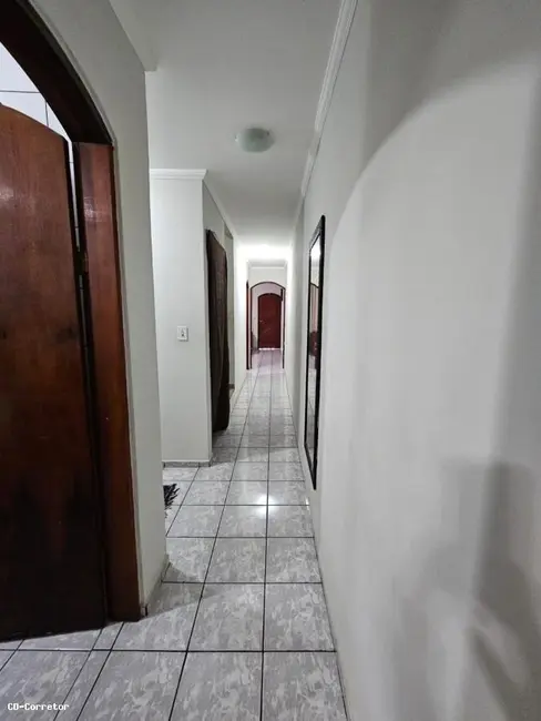 Casa com 3 quartos à venda, 260m2 em Jardim Olinda, Maua - SP - imagem 9 Foto 9 de Casa com 3 quartos à venda, 260m2 em Jardim Olinda, Maua - SP