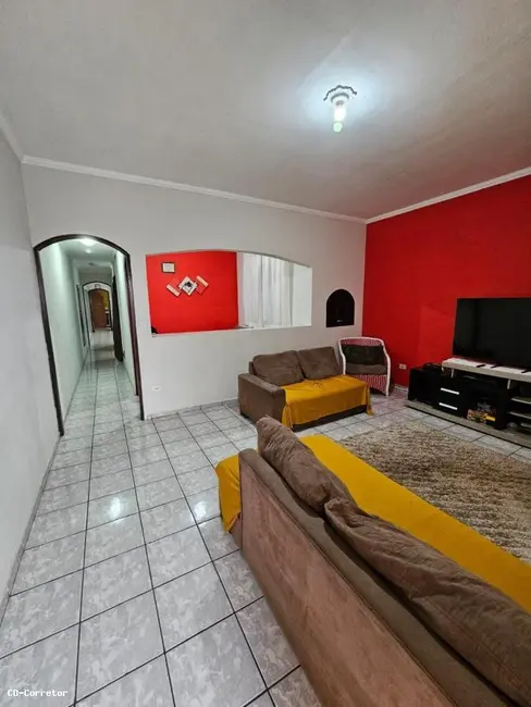 Casa com 3 quartos à venda, 260m2 em Jardim Olinda, Maua - SP - imagem 3 Foto 3 de Casa com 3 quartos à venda, 260m2 em Jardim Olinda, Maua - SP
