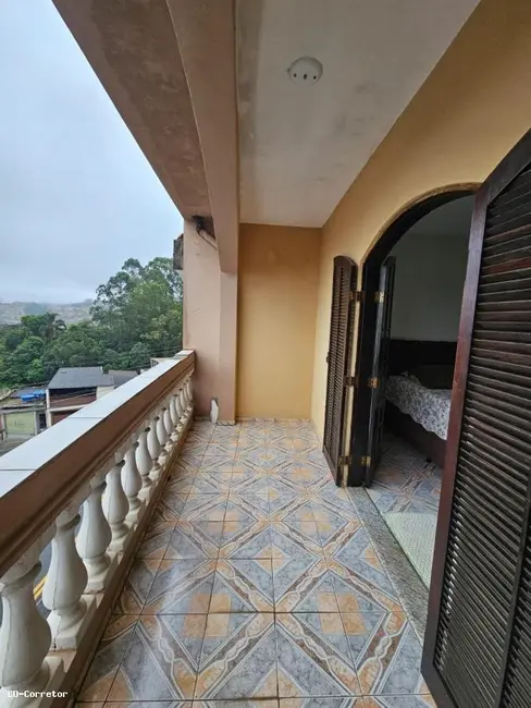 Casa com 3 quartos à venda, 260m2 em Jardim Olinda, Maua - SP - imagem 8 Foto 8 de Casa com 3 quartos à venda, 260m2 em Jardim Olinda, Maua - SP