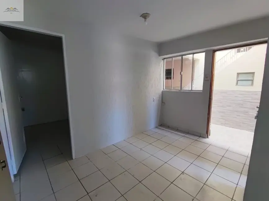 Foto 1 de Casa com 1 quarto para alugar, 50m2 em Vila Palmares, Santo Andre - SP