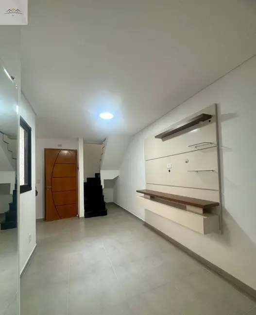 Foto 3 de Apartamento com 2 quartos para alugar, 44m2 em Vila Pires, Santo Andre - SP