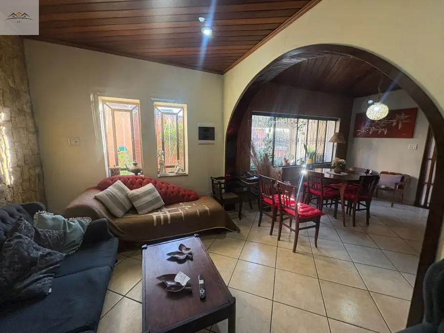 Casa com 3 quartos à venda, 350m2 em Rudge Ramos, Sao Bernardo Do Campo - SP - imagem 3 Foto 3 de Casa com 3 quartos à venda, 350m2 em Rudge Ramos, Sao Bernardo Do Campo - SP