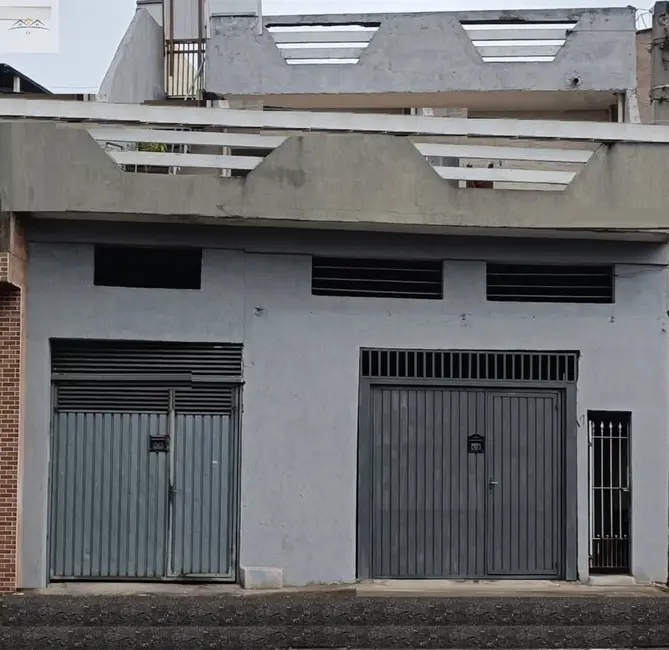 Foto 1 de Casa com 6 quartos à venda, 210m2 em Vila Vitória, Santo Andre - SP