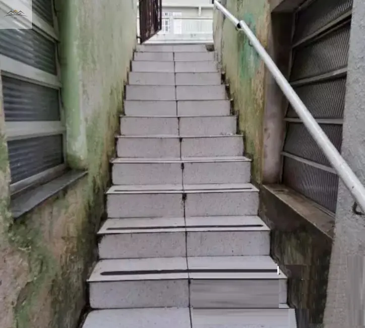 Casa com 6 quartos à venda, 200m2 em Jardim Cristiane, Santo Andre - SP - imagem 5 Foto 5 de Casa com 6 quartos à venda, 200m2 em Jardim Cristiane, Santo Andre - SP