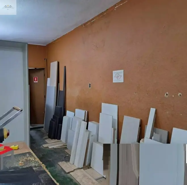 Casa com 6 quartos à venda, 200m2 em Jardim Cristiane, Santo Andre - SP - imagem 3 Foto 3 de Casa com 6 quartos à venda, 200m2 em Jardim Cristiane, Santo Andre - SP