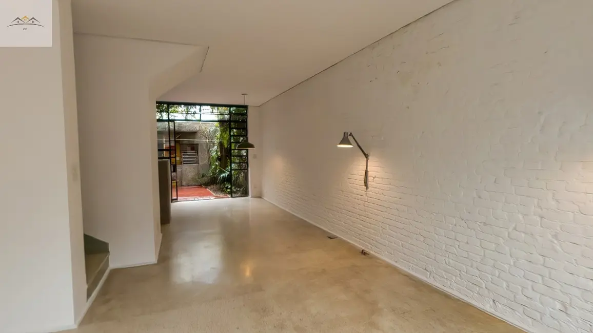 Casa com 2 quartos à venda, 100m2 em Vila Cordeiro, São Paulo - SP - imagem 1 Foto 1 de Casa com 2 quartos à venda, 100m2 em Vila Cordeiro, São Paulo - SP