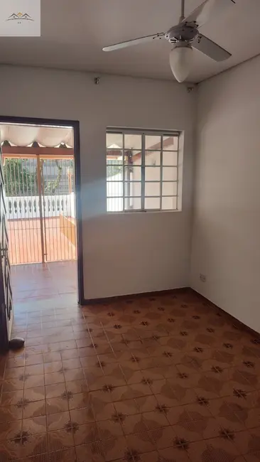 Foto 4 de Casa com 2 quartos para alugar, 120m2 em Vila Osasco, Osasco - SP