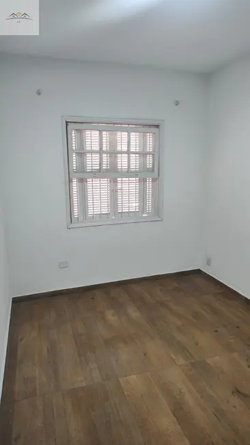 Foto 8 de Casa com 2 quartos para alugar, 120m2 em Vila Osasco, Osasco - SP