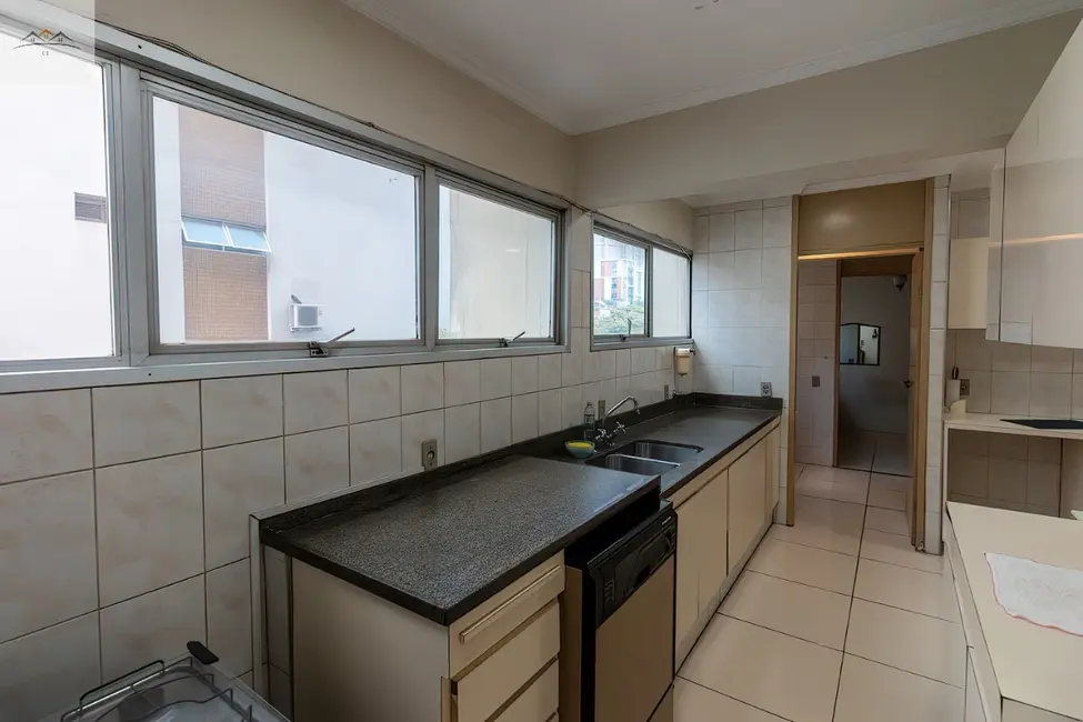 Foto 4 de Apartamento com 2 quartos à venda, 126m2 em Itaim Bibi, São Paulo - SP