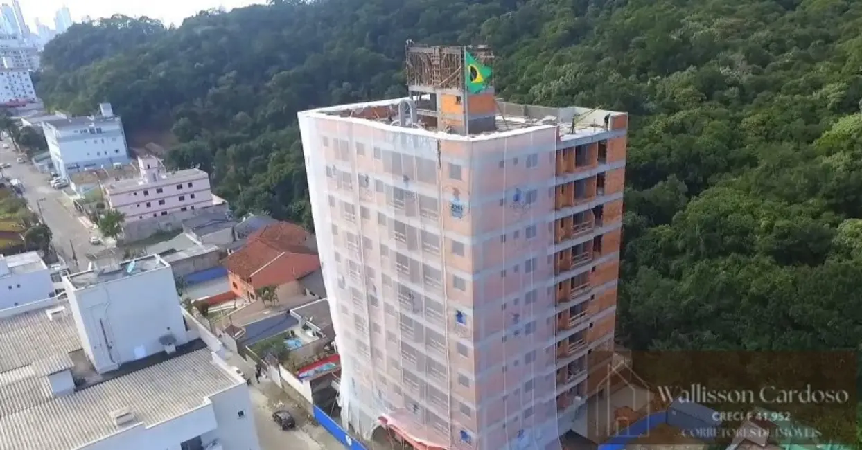 Foto 3 de Apartamento com 2 quartos à venda, 63m2 em Camboriu - SC