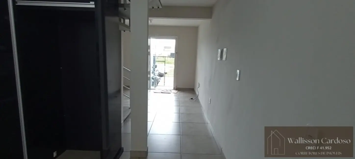 Foto 2 de Sobrado com 2 quartos à venda, 72m2 em Santa Regina, Camboriu - SC