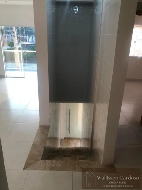 Casa com 2 quartos à venda, 420m2 em Camboriu - SC - imagem 8 Foto 8 de Casa com 2 quartos à venda, 420m2 em Camboriu - SC