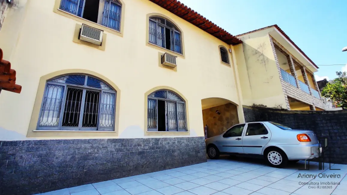 Casa de Condomínio com 4 quartos à venda, 170m2 em Jacarepaguá, Rio De Janeiro - RJ - imagem 2 Foto 2 de Casa de Condomínio com 4 quartos à venda, 170m2 em Jacarepaguá, Rio De Janeiro - RJ