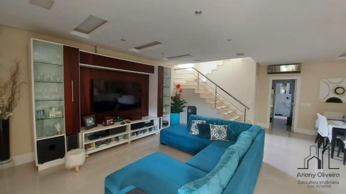 Casa de Condomínio com 5 quartos à venda, 308m2 em Recreio dos Bandeirantes, Rio De Janeiro - RJ - imagem 7 Foto 7 de Casa de Condomínio com 5 quartos à venda, 308m2 em Recreio dos Bandeirantes, Rio De Janeiro - RJ