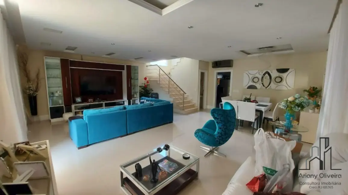 Casa de Condomínio com 5 quartos à venda, 308m2 em Recreio dos Bandeirantes, Rio De Janeiro - RJ - imagem 8 Foto 8 de Casa de Condomínio com 5 quartos à venda, 308m2 em Recreio dos Bandeirantes, Rio De Janeiro - RJ