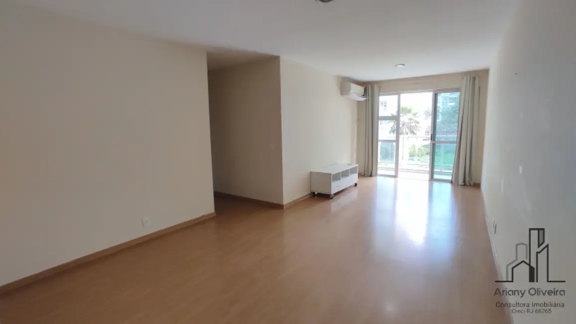 Foto 2 de Apartamento com 2 quartos à venda, 100m2 em Barra da Tijuca, Rio De Janeiro - RJ