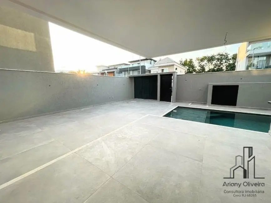 Casa de Condomínio com 4 quartos à venda, 310m2 em Recreio dos Bandeirantes, Rio De Janeiro - RJ - imagem 5 Foto 5 de Casa de Condomínio com 4 quartos à venda, 310m2 em Recreio dos Bandeirantes, Rio De Janeiro - RJ