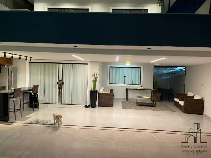 Casa de Condomínio com 4 quartos à venda, 400m2 em Recreio dos Bandeirantes, Rio De Janeiro - RJ - imagem 3 Foto 3 de Casa de Condomínio com 4 quartos à venda, 400m2 em Recreio dos Bandeirantes, Rio De Janeiro - RJ