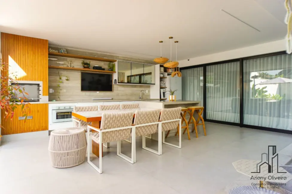 Casa de Condomínio com 6 quartos à venda, 420m2 em Barra da Tijuca, Rio De Janeiro - RJ - imagem 7 Foto 7 de Casa de Condomínio com 6 quartos à venda, 420m2 em Barra da Tijuca, Rio De Janeiro - RJ