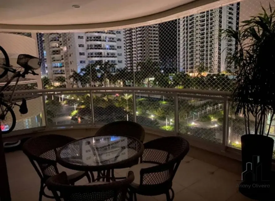 Foto 2 de Apartamento com 2 quartos à venda, 85m2 em Barra da Tijuca, Rio De Janeiro - RJ