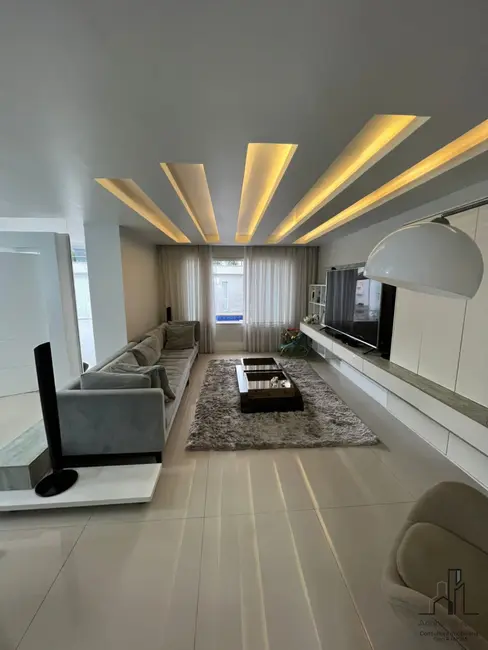 Casa de Condomínio com 4 quartos à venda, 420m2 em Recreio dos Bandeirantes, Rio De Janeiro - RJ - imagem 7 Foto 7 de Casa de Condomínio com 4 quartos à venda, 420m2 em Recreio dos Bandeirantes, Rio De Janeiro - RJ