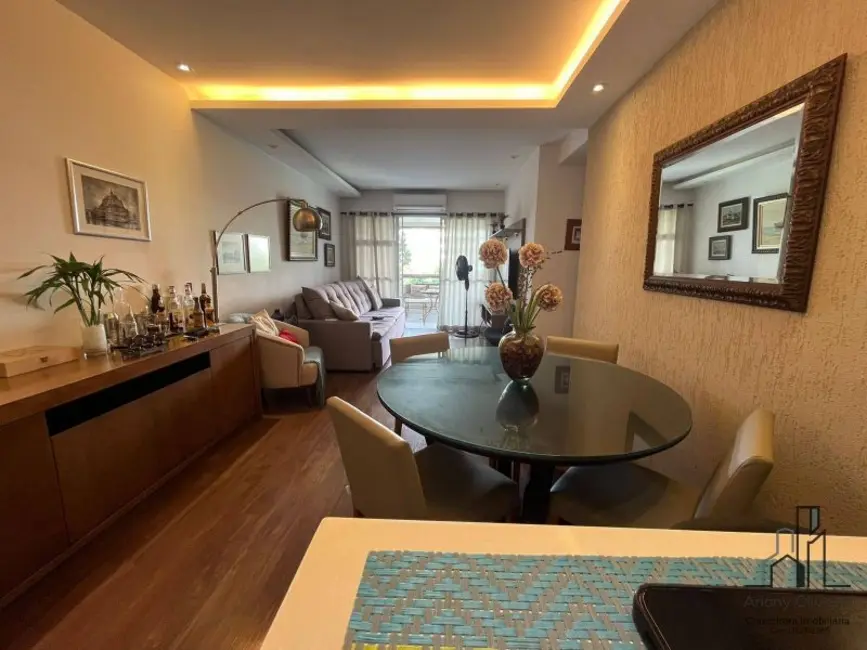 Apartamento com 3 quartos à venda, 92m2 em Rio De Janeiro - RJ - imagem 4 Foto 4 de Apartamento com 3 quartos à venda, 92m2 em Rio De Janeiro - RJ