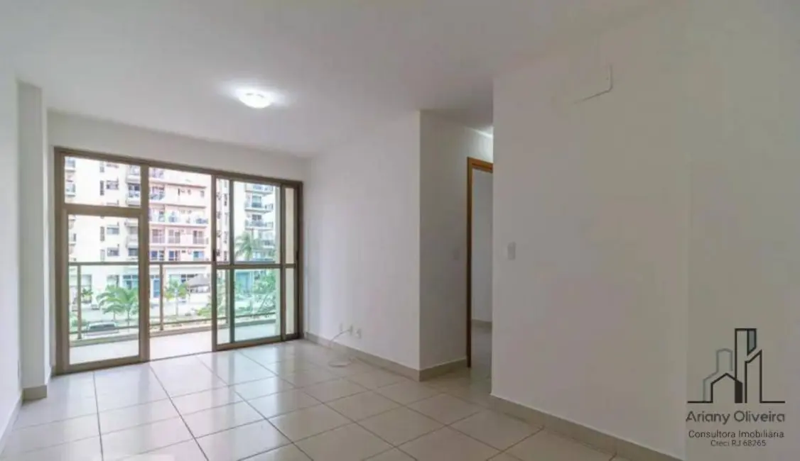 Foto 3 de Apartamento com 2 quartos à venda, 70m2 em Jacarepaguá, Rio De Janeiro - RJ