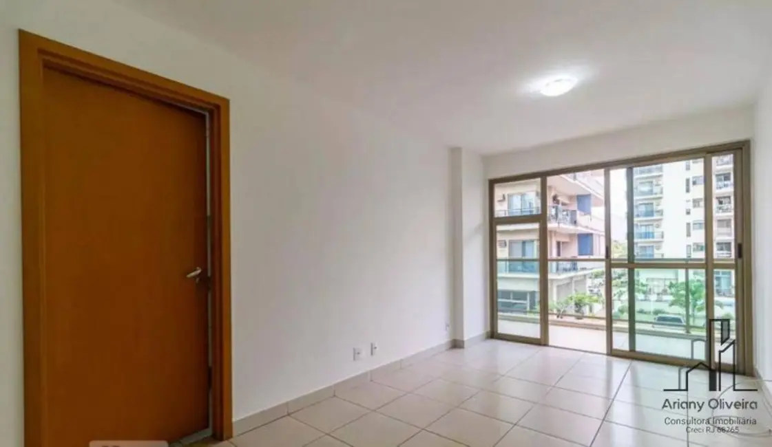 Foto 2 de Apartamento com 2 quartos à venda, 70m2 em Jacarepaguá, Rio De Janeiro - RJ