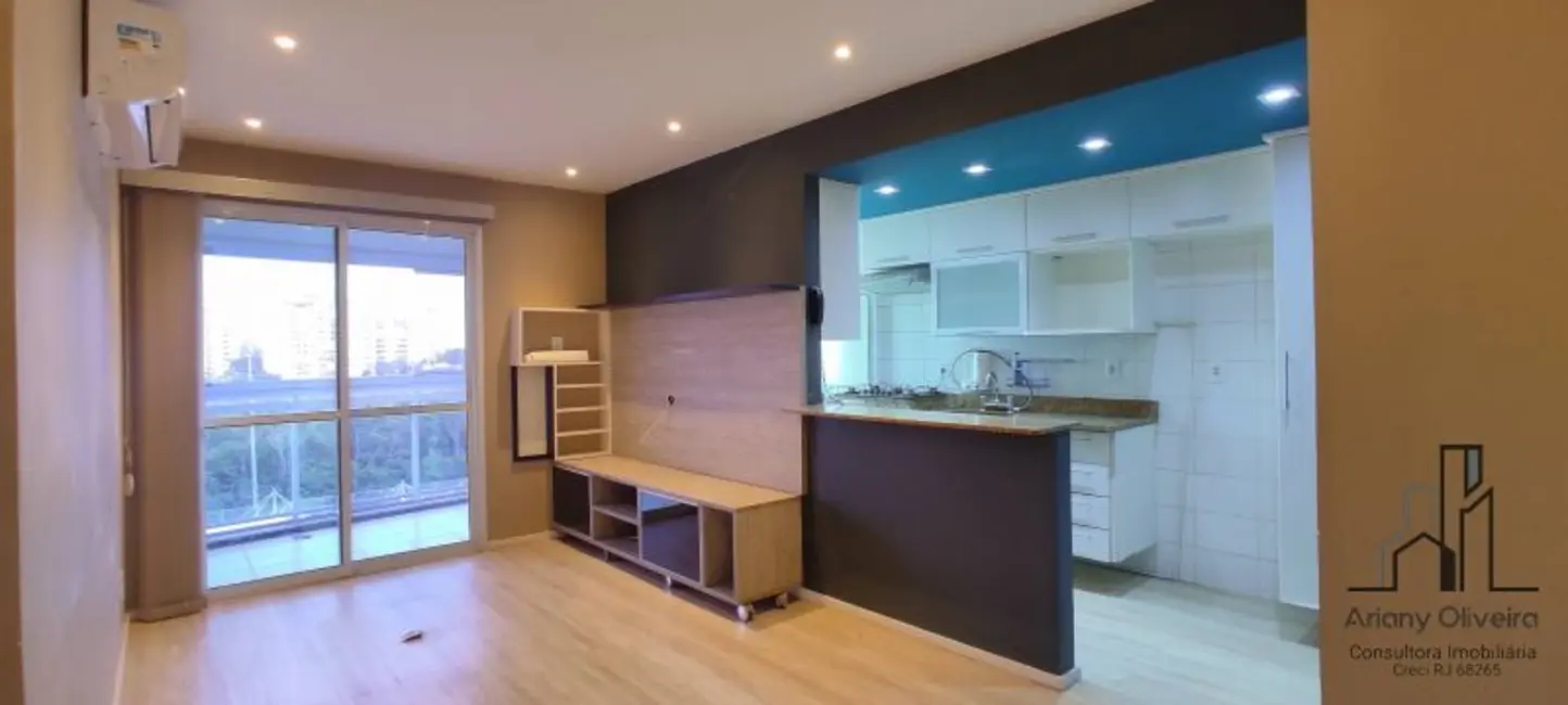 Foto 2 de Apartamento com 2 quartos à venda, 70m2 em Recreio dos Bandeirantes, Rio De Janeiro - RJ