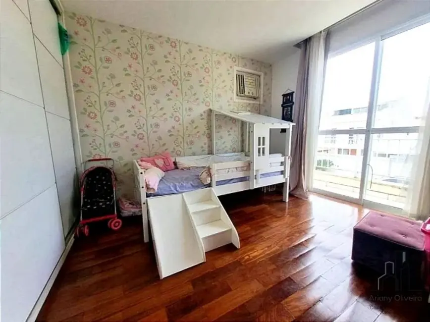 Casa de Condomínio com 4 quartos à venda, 220m2 em Recreio dos Bandeirantes, Rio De Janeiro - RJ - imagem 6 Foto 6 de Casa de Condomínio com 4 quartos à venda, 220m2 em Recreio dos Bandeirantes, Rio De Janeiro - RJ
