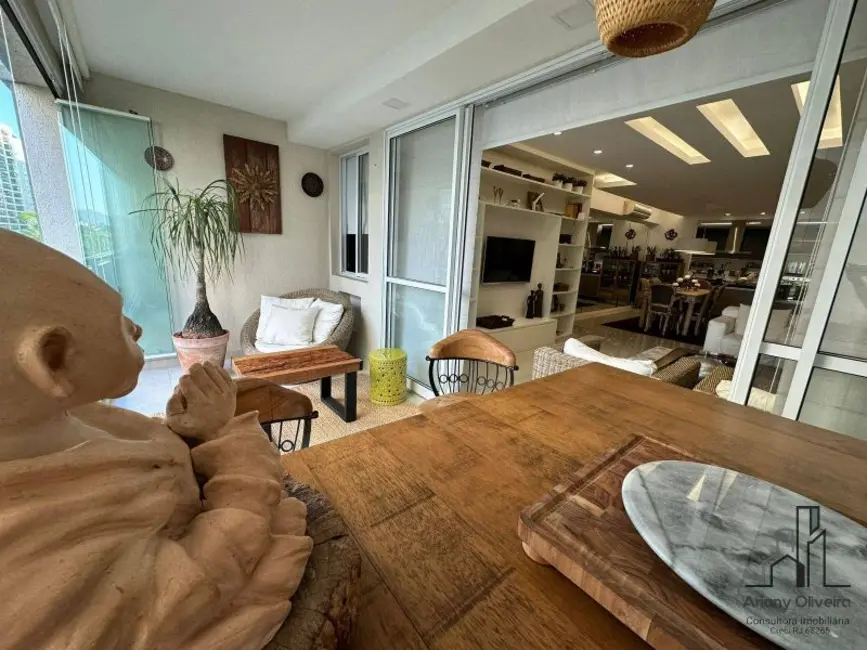 Foto 2 de Apartamento com 3 quartos à venda, 166m2 em Rio De Janeiro - RJ