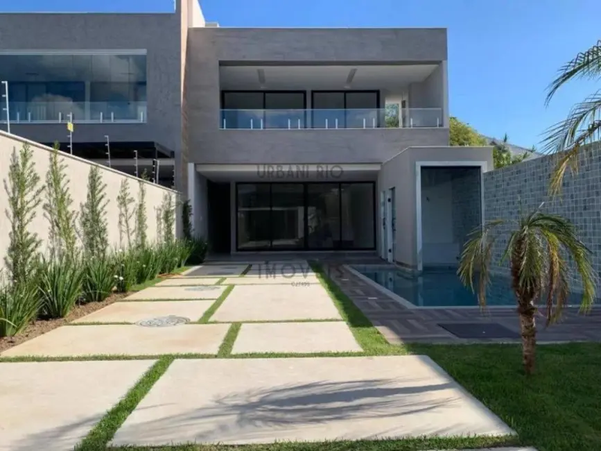 Casa de Condomínio com 4 quartos à venda, 360m2 em Barra da Tijuca, Rio De Janeiro - RJ - imagem 2 Foto 2 de Casa de Condomínio com 4 quartos à venda, 360m2 em Barra da Tijuca, Rio De Janeiro - RJ